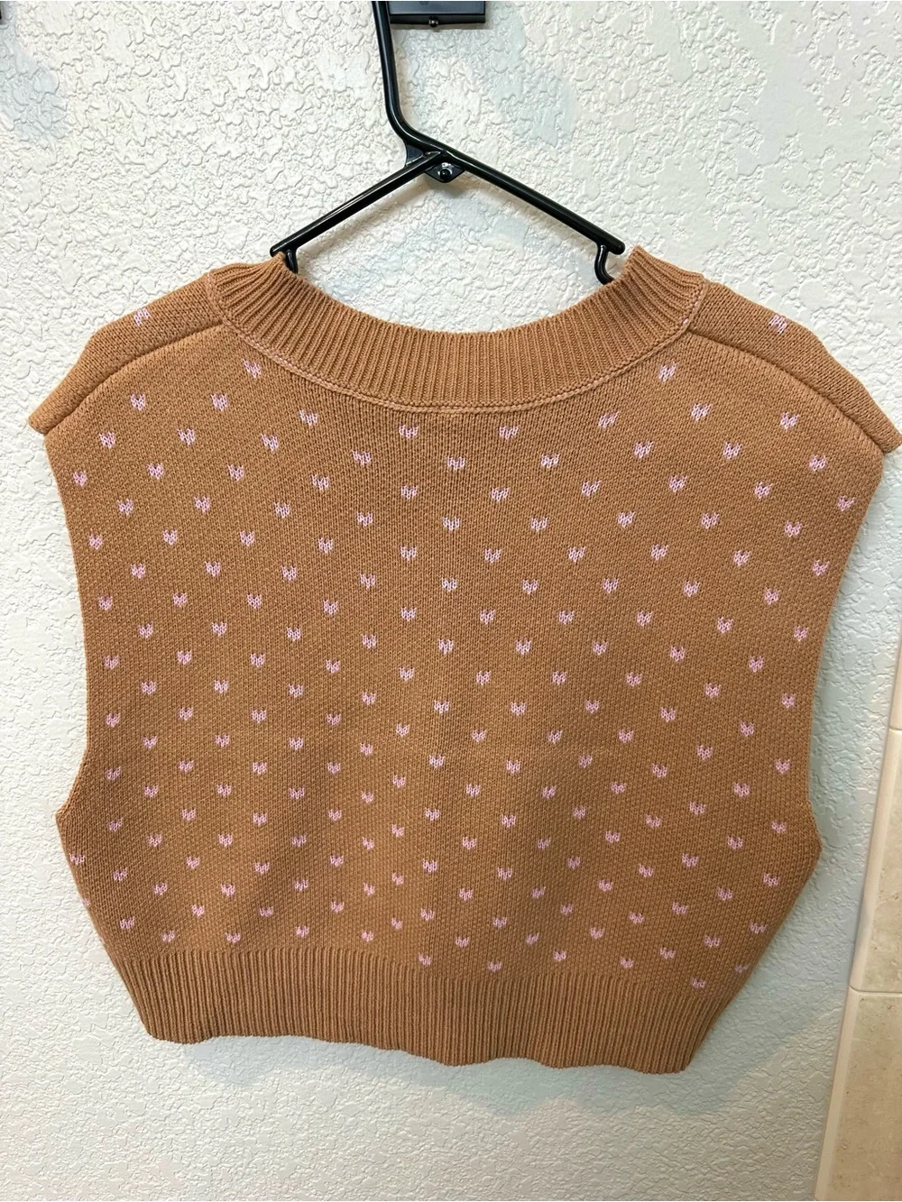 Free People Sleeveless V-Neck Knit Sweater Vest in Camel with Pink Hearts
